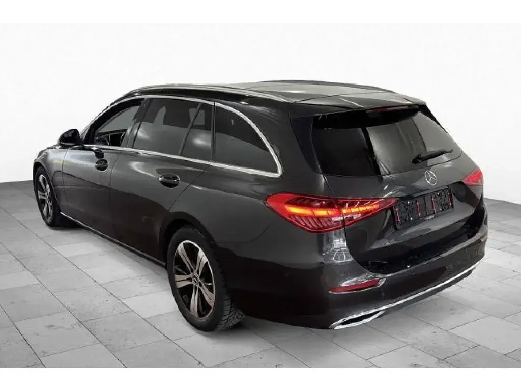 Gebraucht Mercedes 200 163 PS (119 kW) 2023 Graphitgrau (metallic) Kombi
