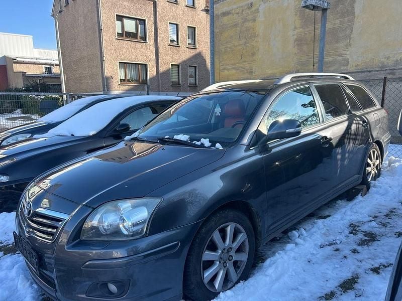 Gebraucht Toyota Avensis Edition 129 PS (94 kW) 2006 Grau Kombi