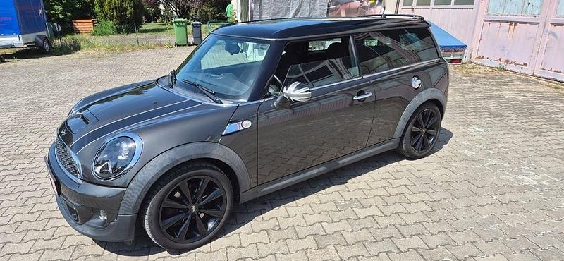 Grau Gebraucht 2010 Mini Cooper S Clubman Kombi | 7.500 € (Etwas zu teuer) - Bild 1/4