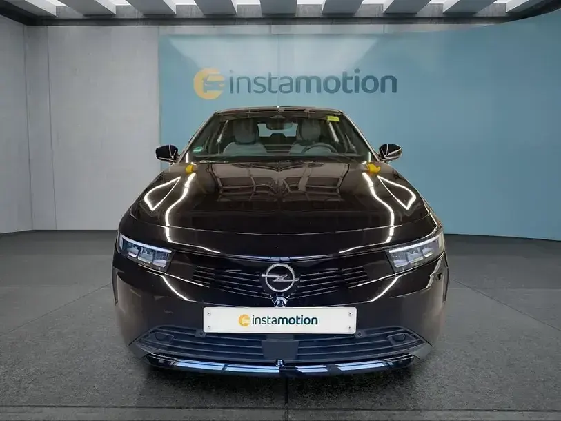 Gebraucht Opel Astra 131 PS (96 kW) 2025 Schwarz Kleinwagen