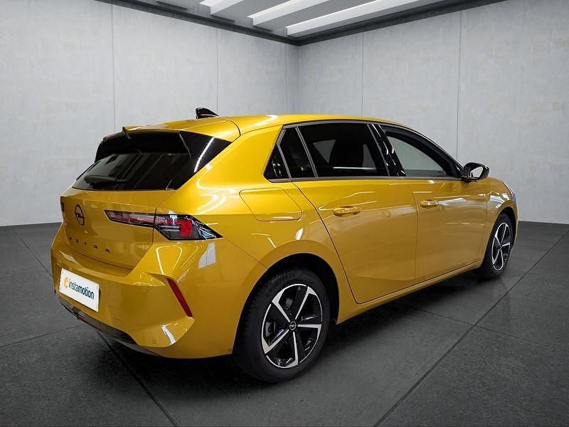 Gebraucht Opel Astra 131 PS (96 kW) 2024 Gelb Limousine