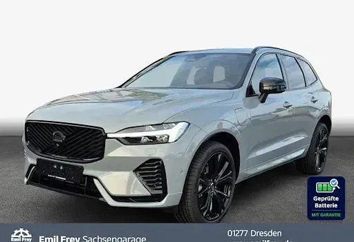 Neu Volvo XC60 Plus 350 PS (257 kW) 2025 Grau SUV