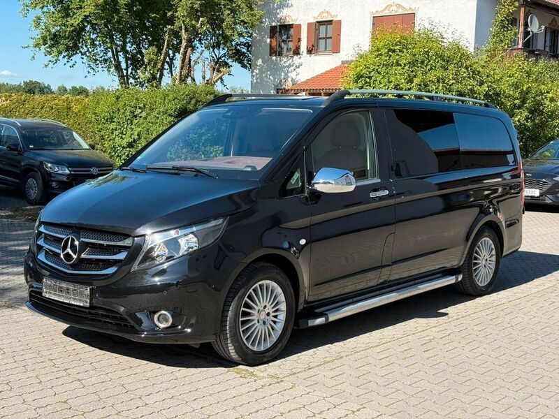 Schwarz Gebraucht 2020 Mercedes Vito Business Van / Kleinbus | 45.900 € - Bild 1/4