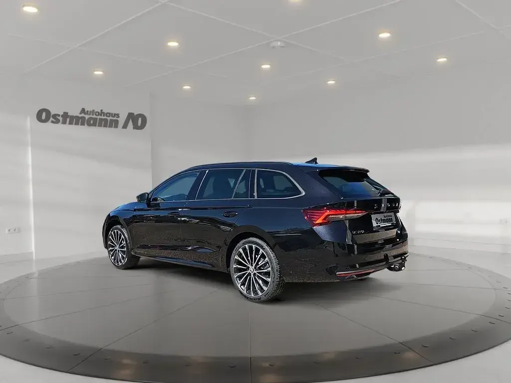 Neu Skoda Octavia 150 PS (110 kW) 2026 Schwarz Kombi