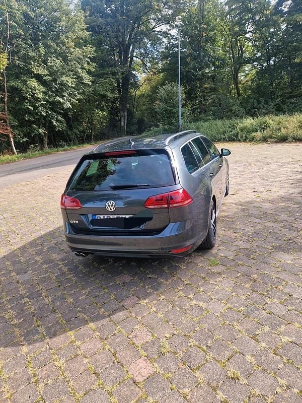 Gebraucht VW Golf VII GTD 184 PS (135 kW) 2016 Grau Kombi