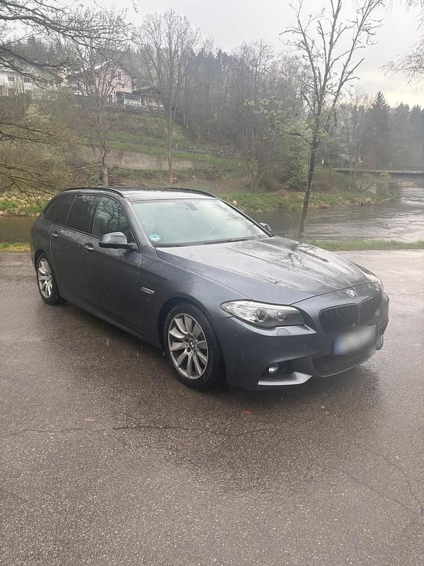 Second-hand BMW 520 M Sport 190 CP (139 kW) 2016 Gri Break