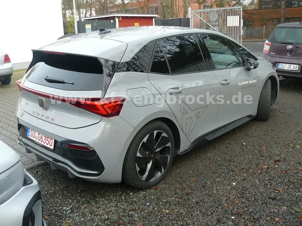 Second-hand Cupra Born 150 kW (204 CP) 2022 Gri Hatchback