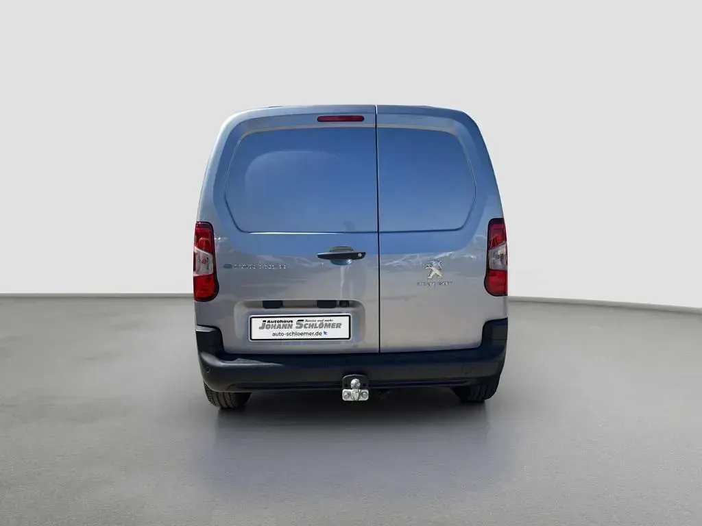 Gebraucht Peugeot Partner Premium 136 PS (100 kW) 2023 Grau Van / Kleinbus