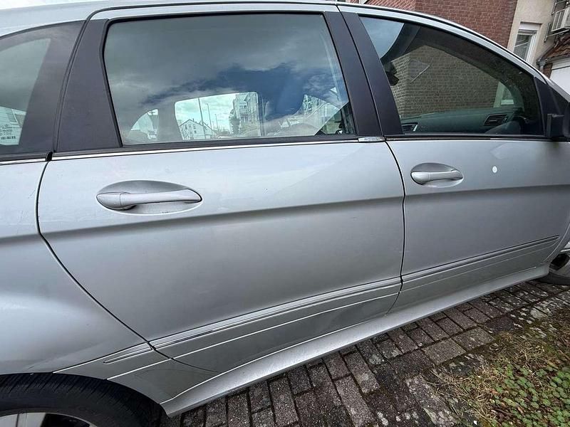 Gebraucht Mercedes B180 109 PS (80 kW) 2011 Van / Kleinbus