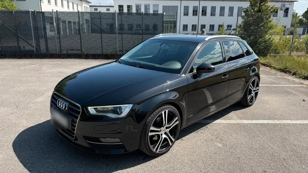 Gebraucht Audi A3 Sportback 150 PS (110 kW) 2013 Schwarz Kleinwagen