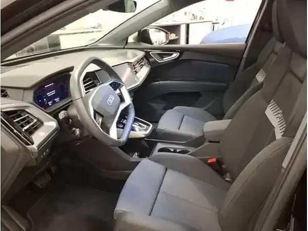 Gebraucht Audi Q4 e-tron Ambiente 210 kW (286 PS) 2025 Mythosschwarz metallic SUV