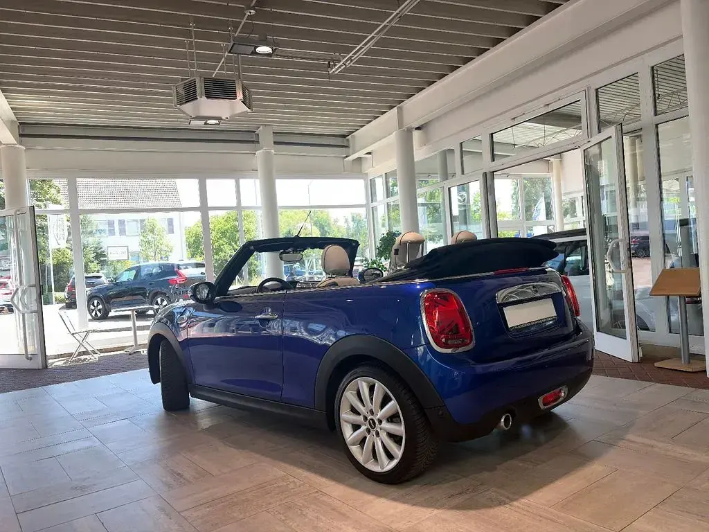 Gebraucht Mini One Cabriolet 102 PS (75 kW) 2019 Blau Cabrio