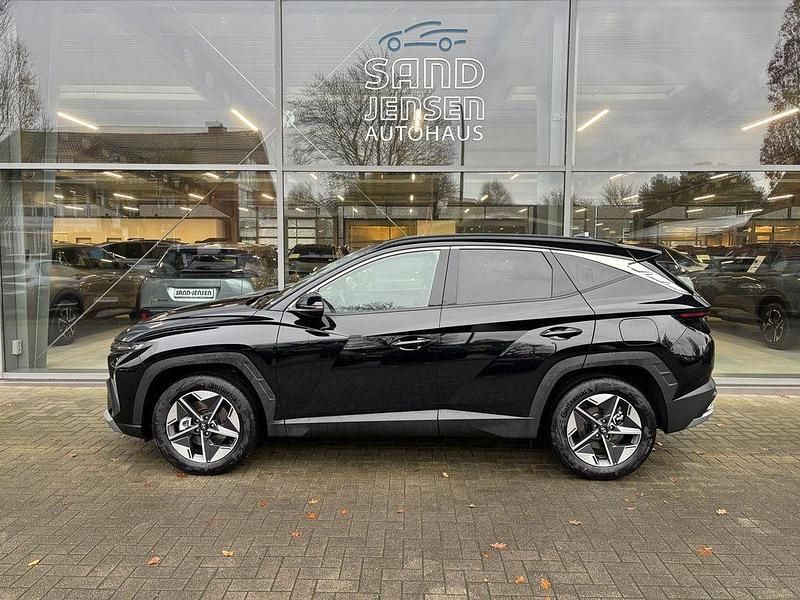 Neu Hyundai Tucson Essential 160 PS (117 kW) 2025 Schwarz SUV