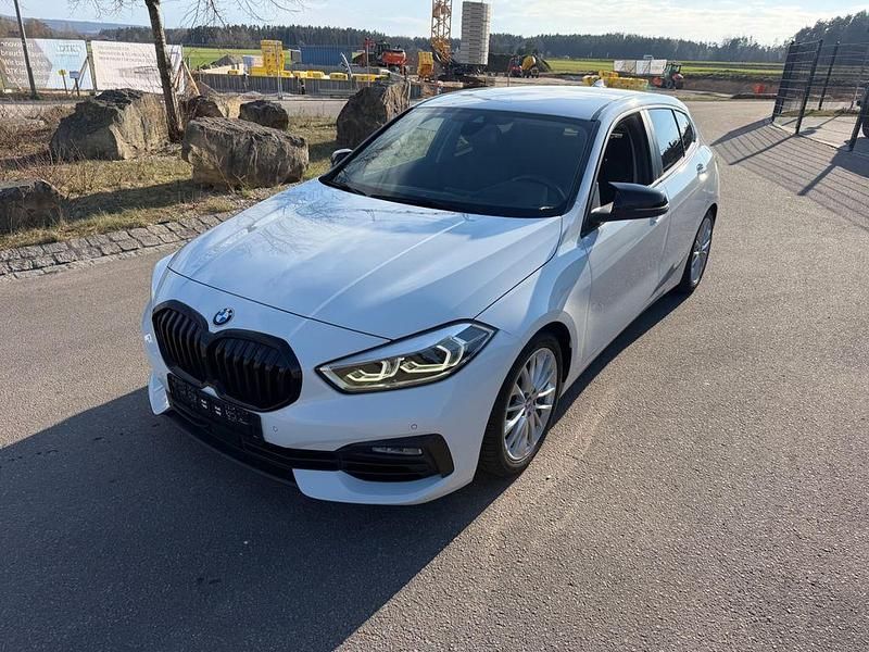 Gebraucht BMW 118 Advantage 140 PS (102 kW) 2020 Weiß Kleinwagen