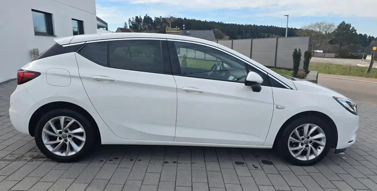 Gebraucht Opel Astra Innovation 150 PS (110 kW) 2017 Weiß Limousine