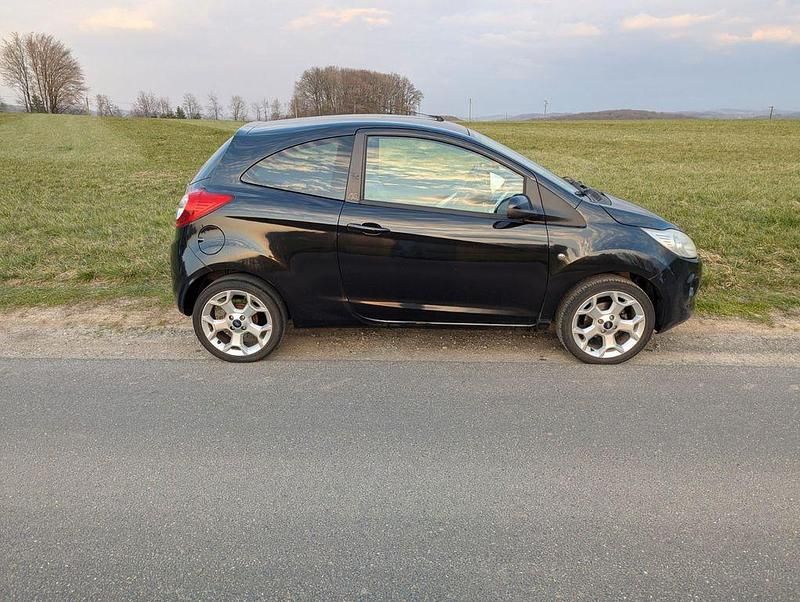 Gebraucht Ford Ka 69 PS (50 kW) 2009 Schwarz Kleinwagen