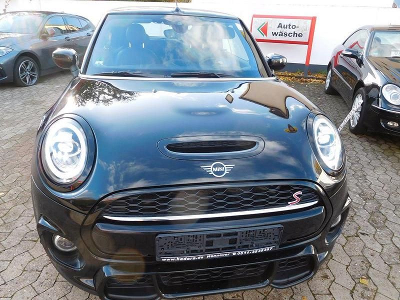 Schwarz Gebraucht 2020 Mini Cooper S Kleinwagen | 21.900 € (Teuer) - Bild 1/4
