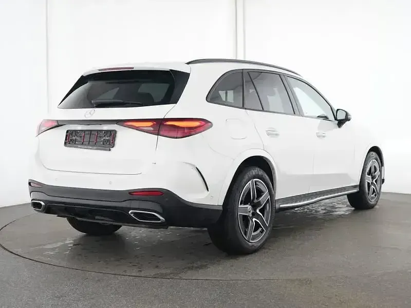 Gebraucht Mercedes GLC300 AMG 258 PS (189 kW) 2025 Weiß SUV