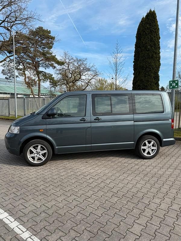 Usata VW Transporter 130 CV (95 kW) 2004 Grigio Furgone