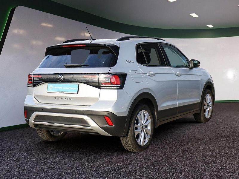 Gebraucht VW T-Cross Goal 95 PS (69 kW) 2025 Silber / reflexsilber SUV