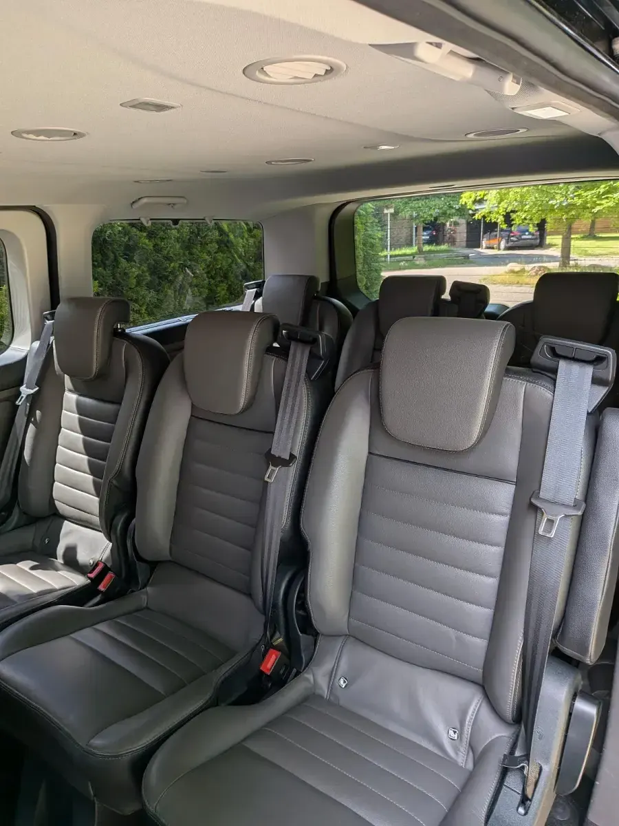 Gebraucht Ford Tourneo Titanium X 170 PS (125 kW) 2019 Schwarz Van / Kleinbus