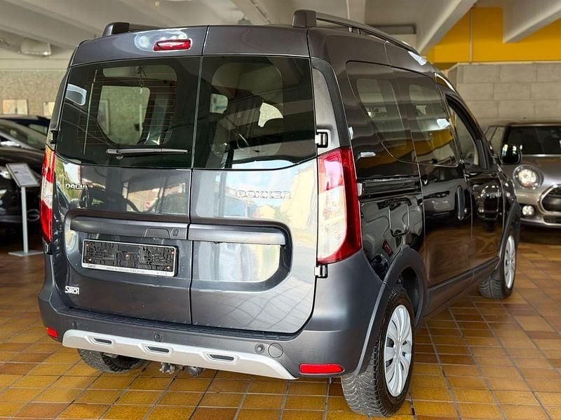 Gebraucht Dacia Dokker Stepway 131 PS (96 kW) 2020 Grau Van / Kleinbus