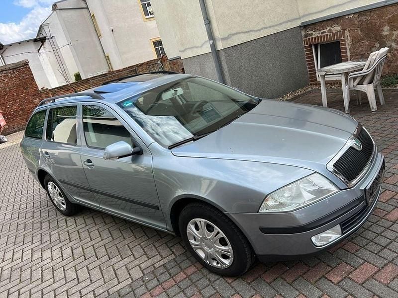 Gebraucht Skoda Octavia 105 PS (77 kW) 2005 Blau Kombi