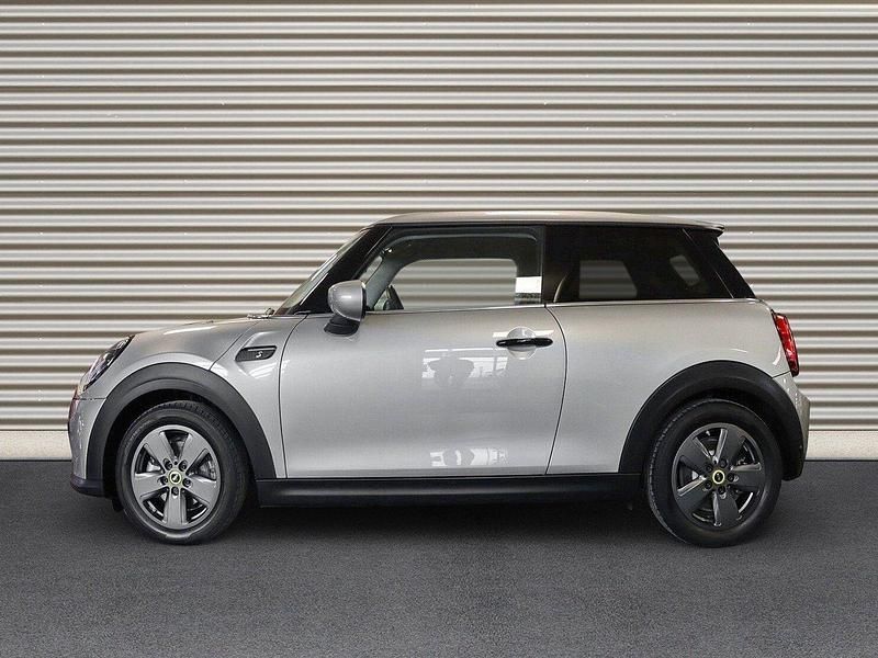 Gebraucht Mini Cooper SE Essential 135 kW (184 PS) 2023 Melting silver iii Kleinwagen