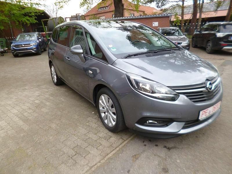 Gebraucht Opel Zafira 140 PS (102 kW) 2017 Light grey Van / Kleinbus