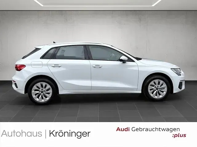 Używany Audi A3 Sportback e-tron Basis 204 KM (150 kW) 2024 Biały Hatchback
