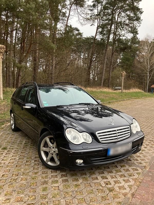 Gebraucht Mercedes C320 224 PS (164 kW) 2005 Blau Kombi