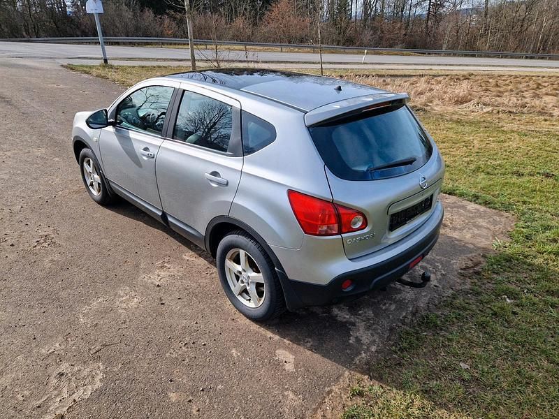Gebraucht Nissan Qashqai 150 PS (110 kW) 2007 Silber SUV
