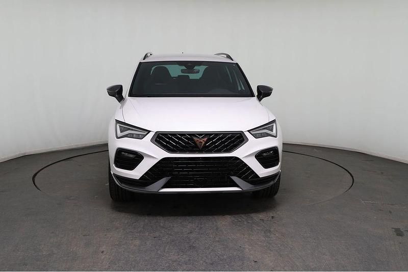 Neu Cupra Ateca 150 PS (110 kW) 2026 Weiß SUV