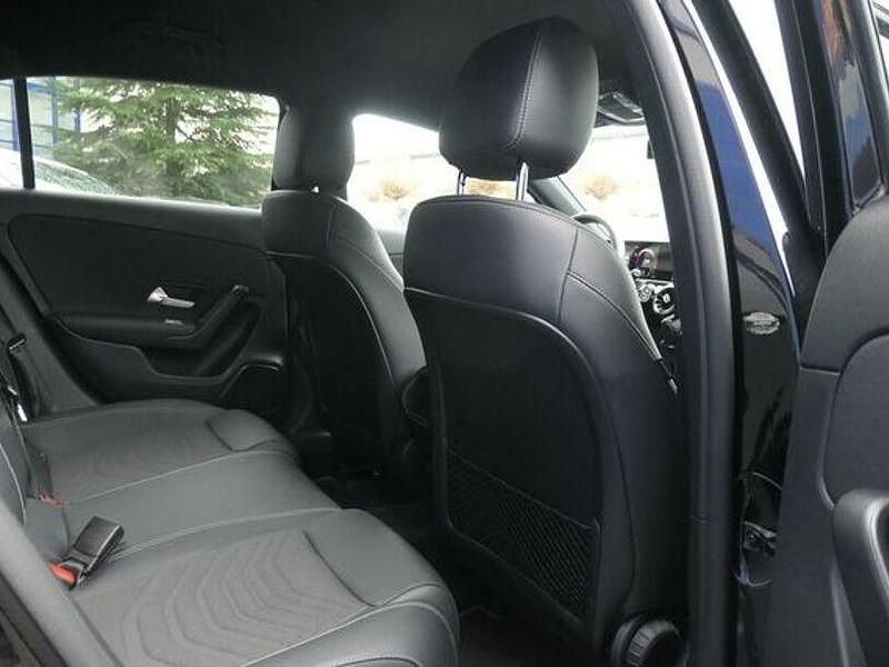 Gebraucht Mercedes A200 110 PS (80 kW) 2022 Schwarz