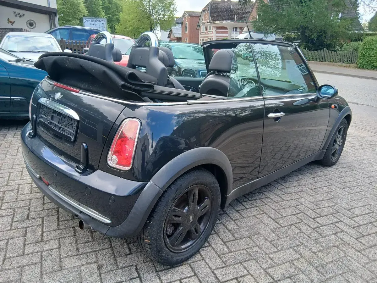 Gebraucht Mini Cooper Cabriolet Pepper 116 PS (85 kW) 2008 Astro black metallic Cabrio