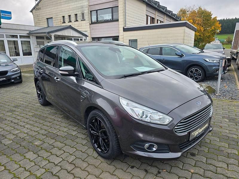 Second-hand Ford S-MAX S 160 CP (117 kW) 2017 Magnetic (metallic) Monovolum