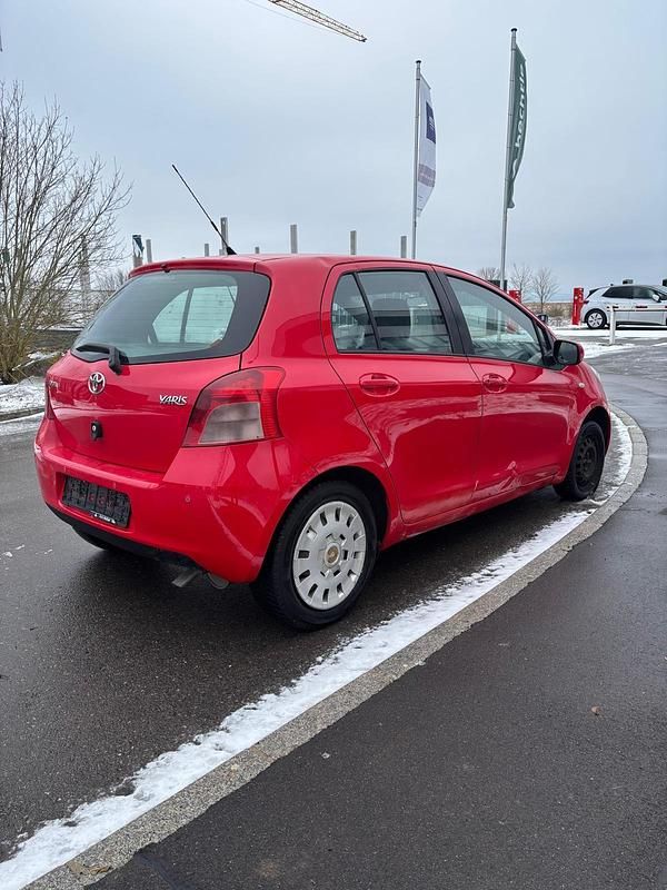 Gebraucht 2008 Toyota Yaris Kleinwagen | 2.290 € (Guter Preis) - Bild 1/4