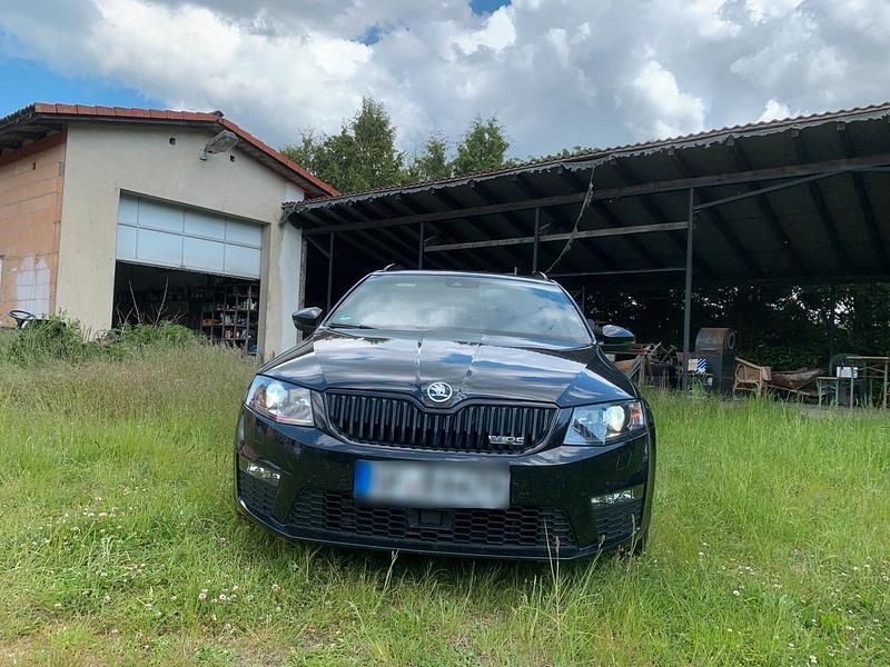 Gebraucht Skoda Octavia RS 220 PS (161 kW) 2016 Schwarz Kleinwagen