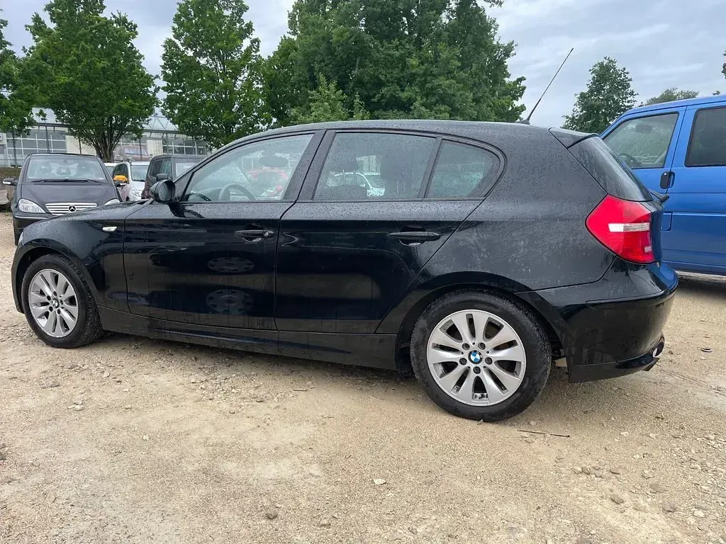 Używany BMW 116 122 KM (89 kW) 2009 Czarny Hatchback