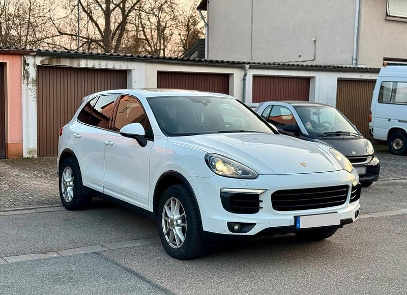 Gebraucht Porsche Cayenne 262 PS (192 kW) 2015 Weiß SUV