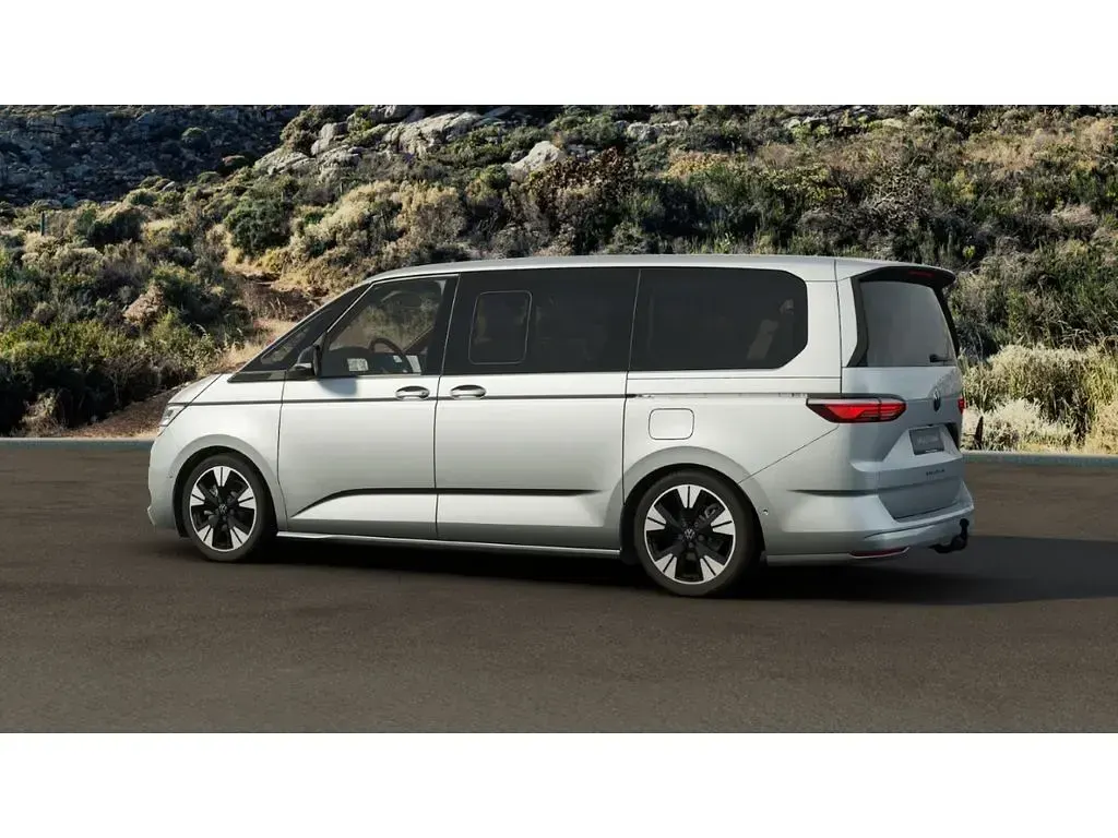 Gebraucht VW Multivan Life 150 PS (110 kW) 2025 Silber Van / Kleinbus