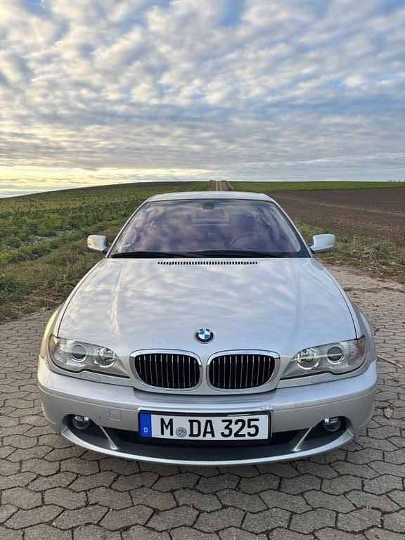 Gebraucht BMW 325 192 PS (141 kW) 2003 Silber Coupé