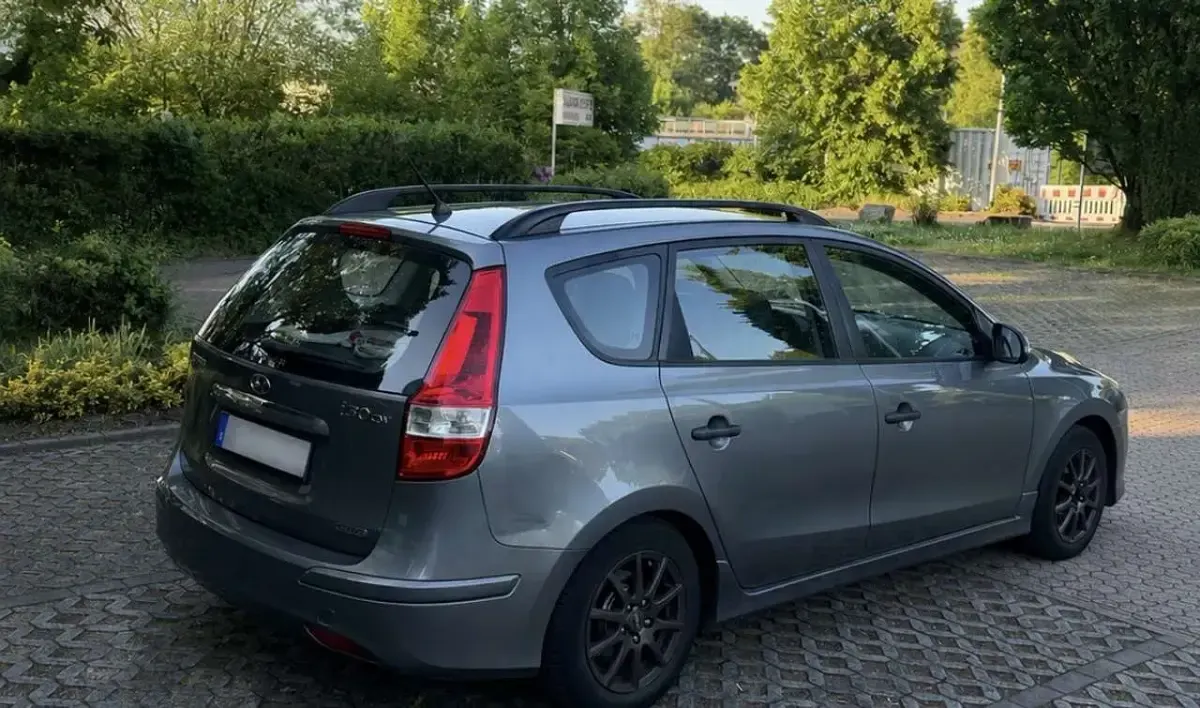 Gebraucht Hyundai i30 Classic 90 PS (66 kW) 2012 Kombi