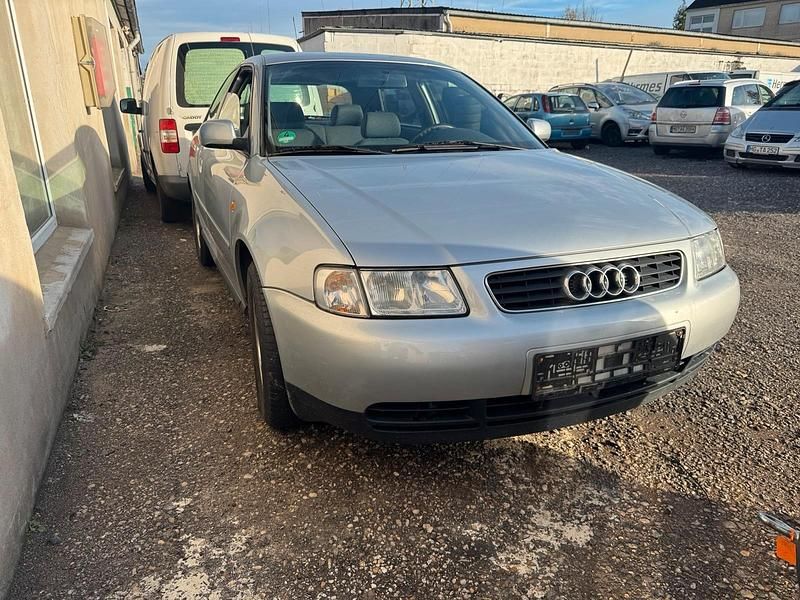 Gebraucht Audi A3 90 PS (66 kW) 1999 Silber Kleinwagen