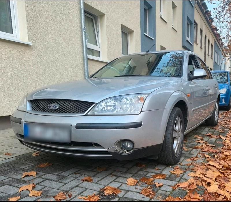 Gebraucht Ford Mondeo Ghia 170 PS (125 kW) 2002 Grau Limousine