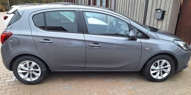 Grau Gebraucht 2015 Opel Corsa Edition Kleinwagen | 6.800 € (Etwas zu teuer) - Bild 1/4