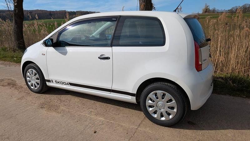 Gebraucht Skoda Citigo Active 60 PS (44 kW) 2014 Weiß Kleinwagen