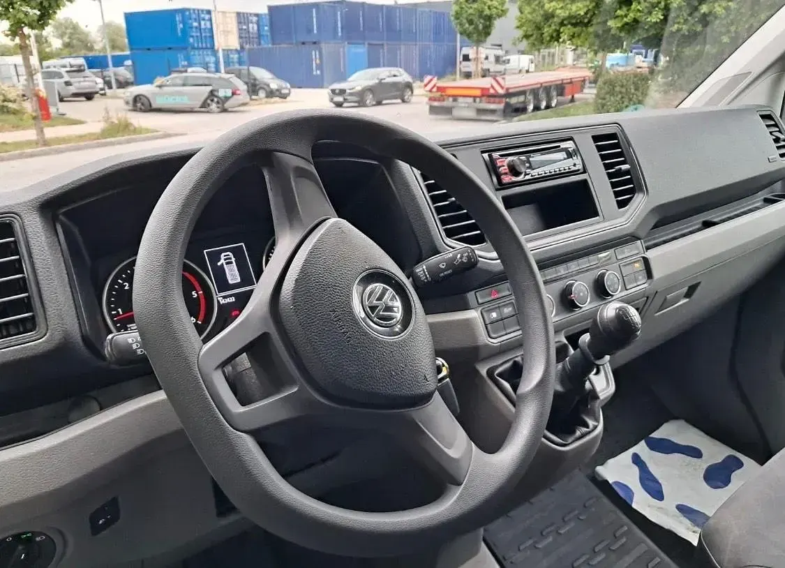 Gebraucht VW Crafter 102 PS (75 kW) 2019 Weiß Van