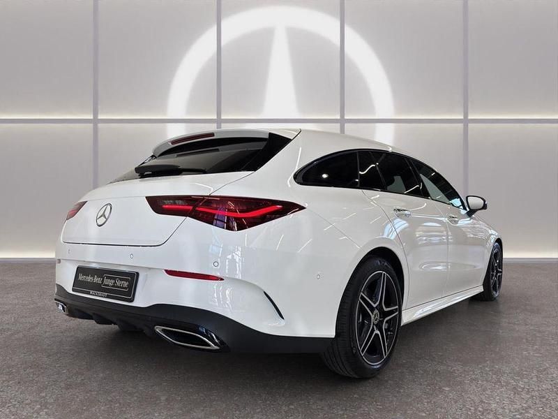 Gebraucht Mercedes CLA200 Shooting Brake AMG line 163 PS (119 kW) 2025 Weiss Kombi