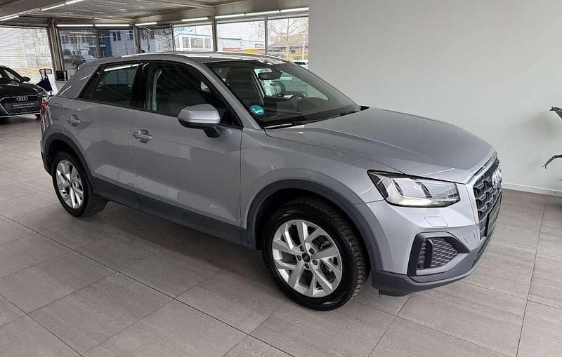 Gebraucht Audi Q2 Sport 110 PS (80 kW) 2022 Florettsilber metallic SUV